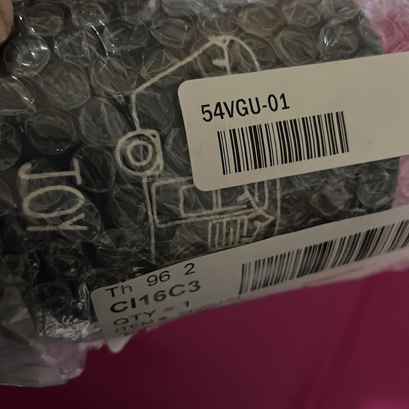 Rae Dunn 13.2 oz CAMPER JOY Frosted Eucalyptus Candle Wood Wick  NEW - Picture 6 of 10